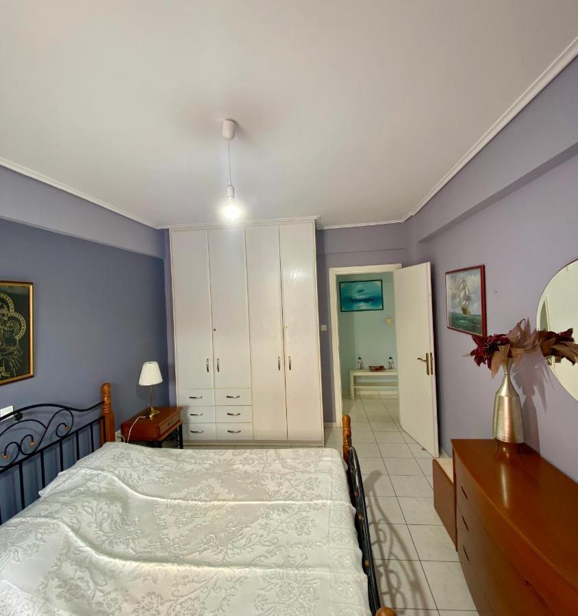 Vivian'S Apartment Халкида Экстерьер фото