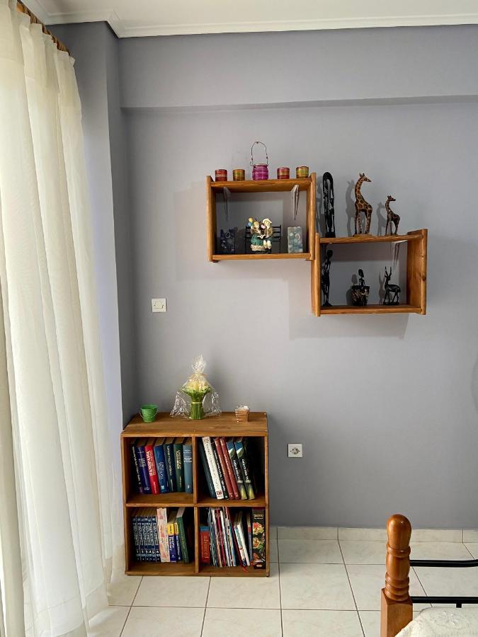 Vivian'S Apartment Халкида Экстерьер фото